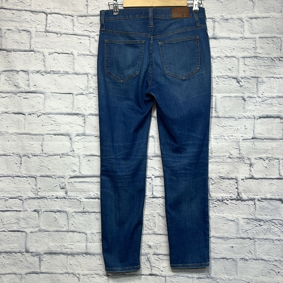 Madewell 9” High-Rise Skinny Crop Distressed Jeans - Picture 4 of 8
